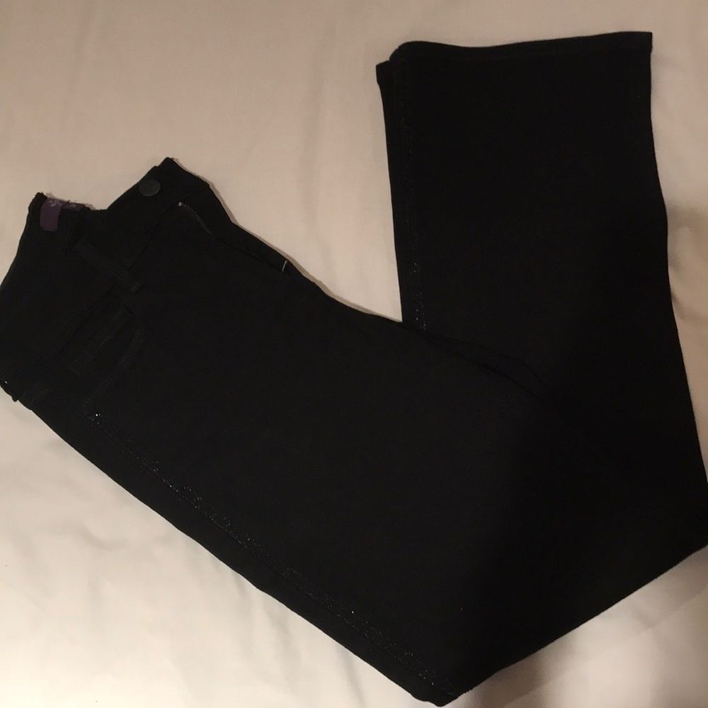 New ✅NYDJ Black Pants with black trimming Size 2P